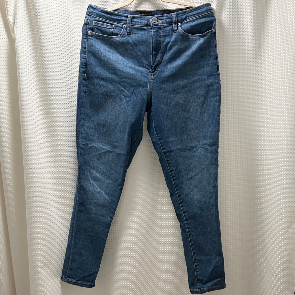 Banana Republic Women's Skinny Jeans in Blue